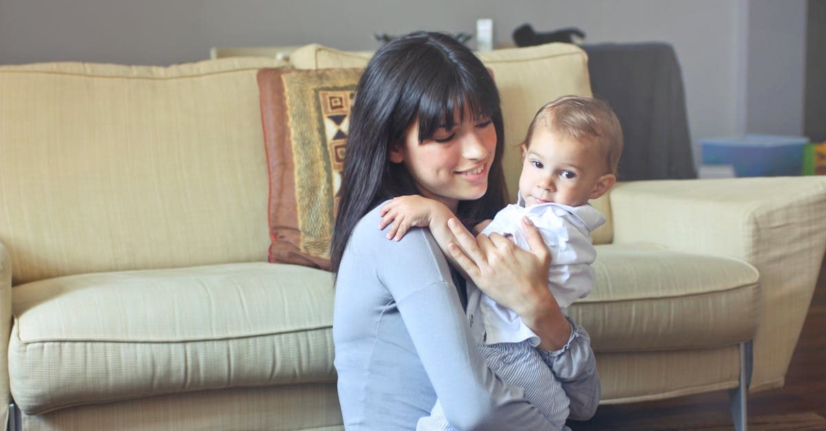 Cover Image for Babysitting Jobs Guide: Best Tips, Pay, and Finding Work