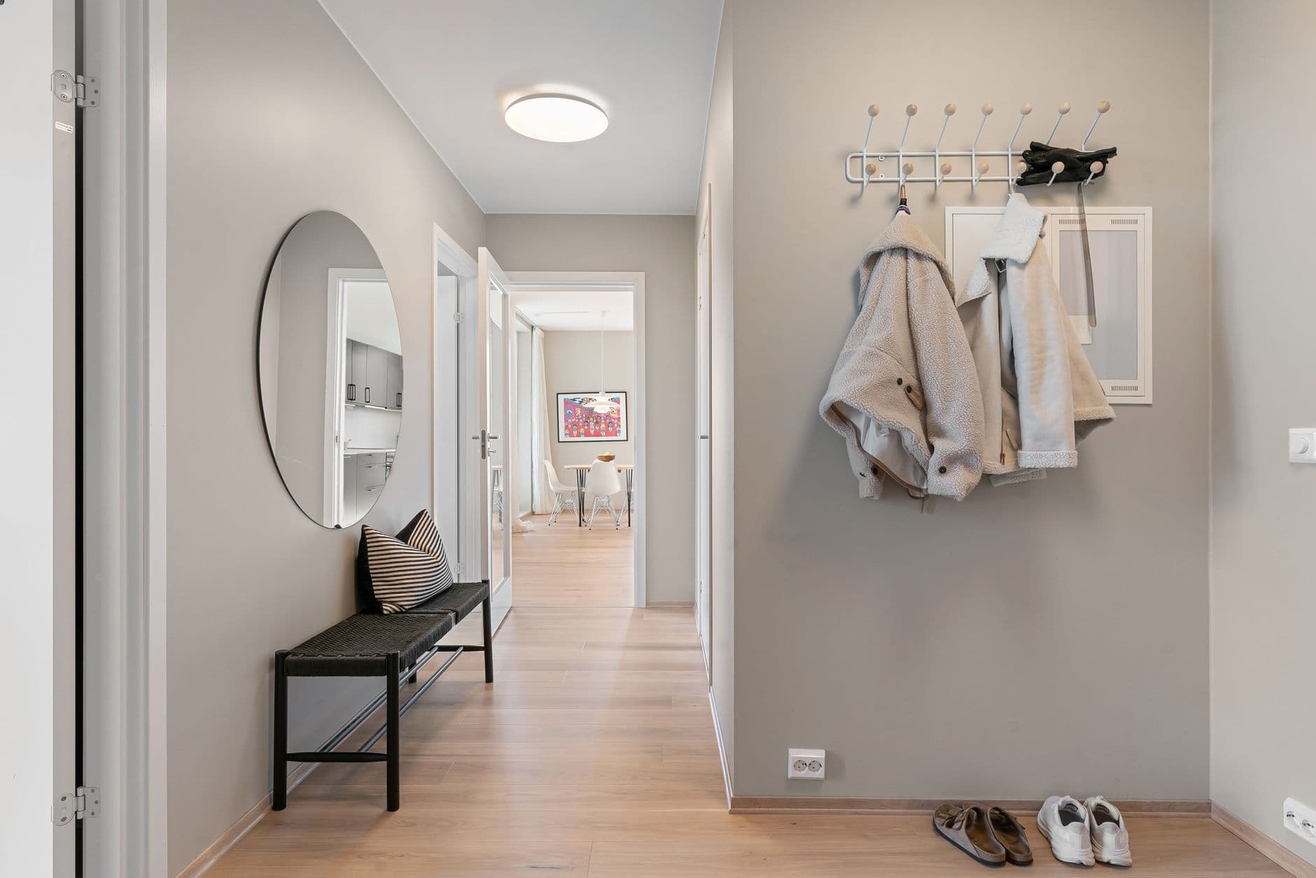 Cover image for How to Create a Functional Entryway
