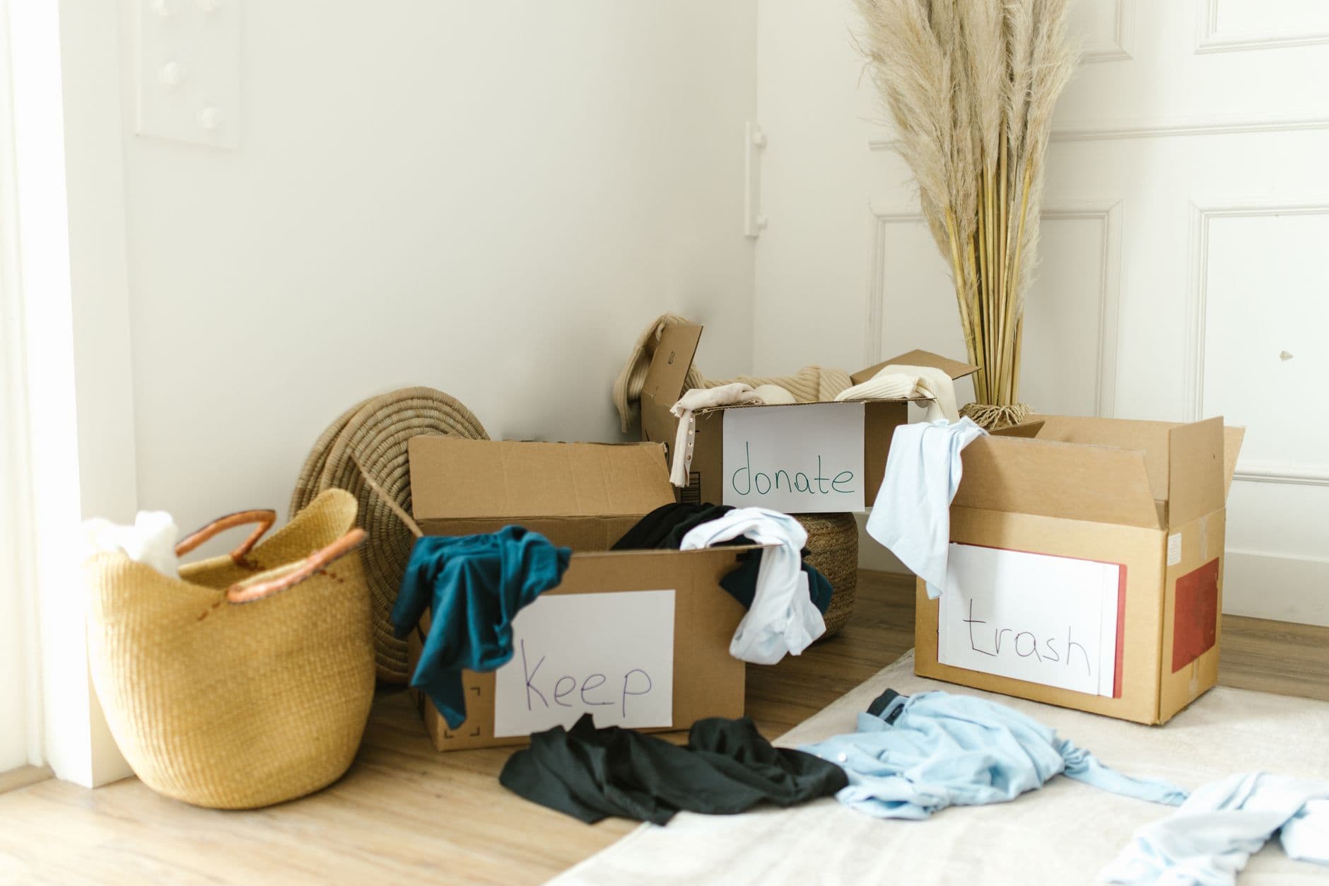 Cover image for How to Declutter Sentimental Items Without Regret
