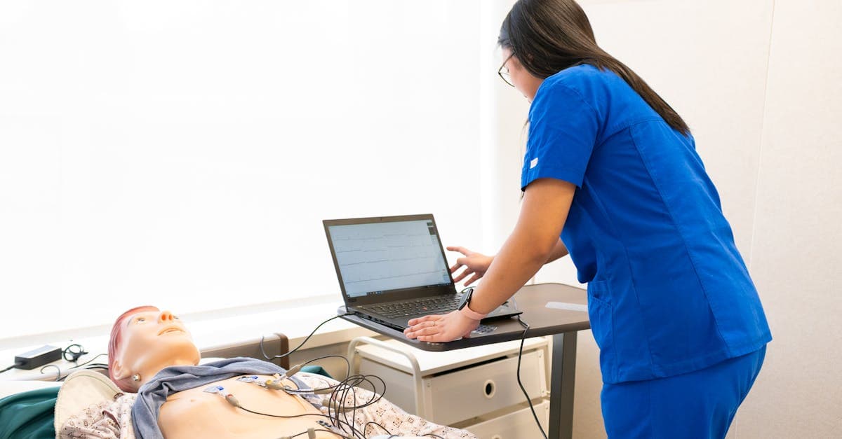 Cover Image for Nursing Degree Guide: 7 Smart Paths to Choose Fast